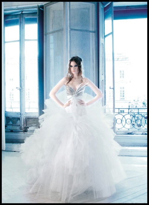 max-chaoul-explosive-gown max-chaoul-explosive-gown